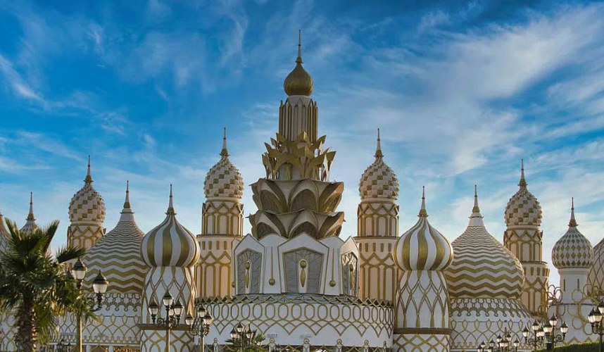 3 UAE attractions remain closed this weekend amid regional conflict