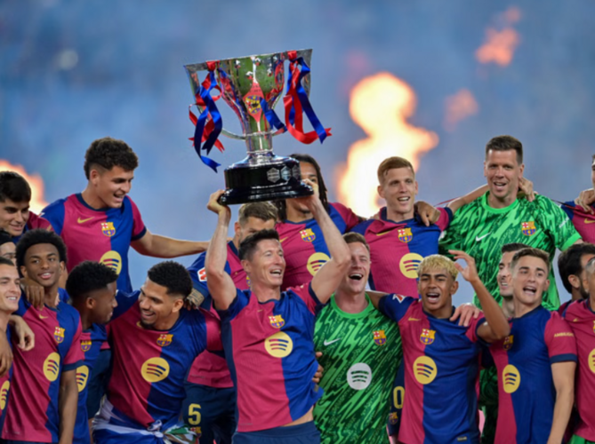 Barcelona close in on historic title win in El Clasico