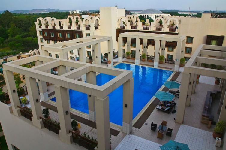 How much does it cost to stay inside Pakistan's luxury hotel that hosted US-Iran talks?