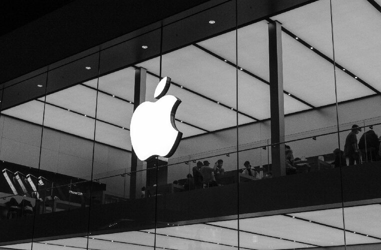 Apple may integrate health tracking into future smart glasses