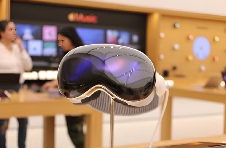 Apple may integrate health tracking into future smart glasses